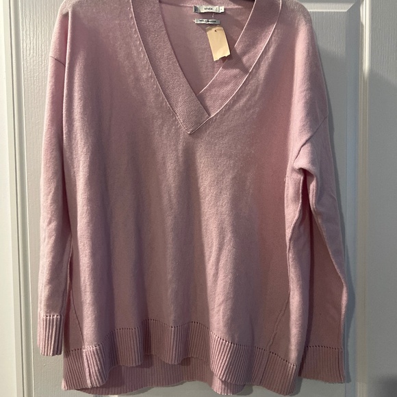 Vince v neck pink cashmere sweater - Picture 1 of 5